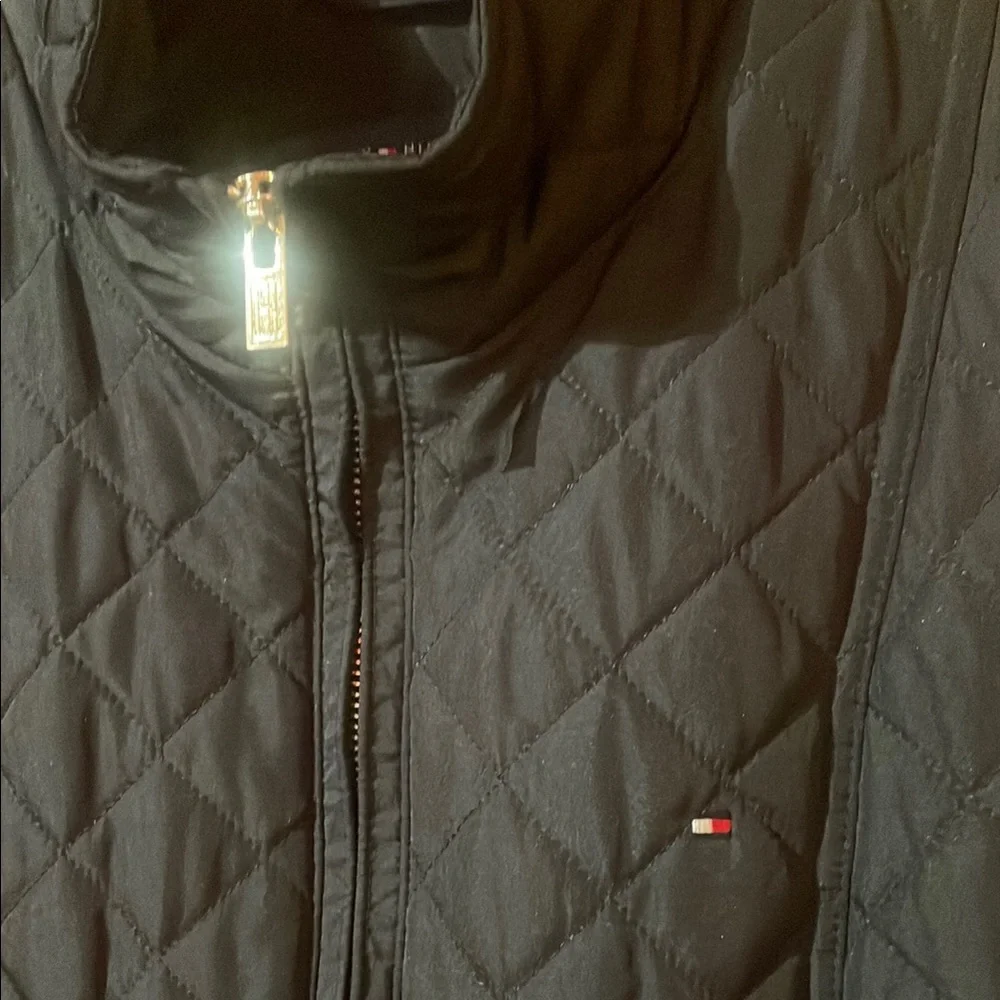 Tommy Hilfiger Navy Quilted Vest - Picture 4 of 5